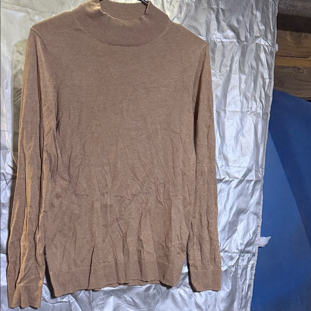 Amazon Essentials Tan Turtleneck Sweater